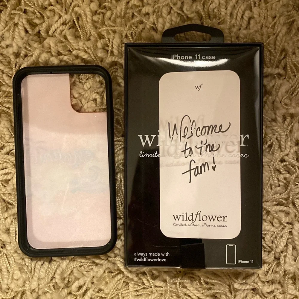 Lightly used wild flower iPhone 11 phone case